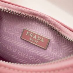 Prada Re-Edition 2005 Nylon replica