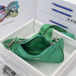 Prada Re-Edition 2005 Nylon replica