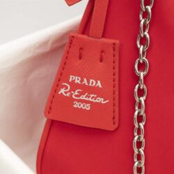 Prada Re-Edition 2005 Nylon replica