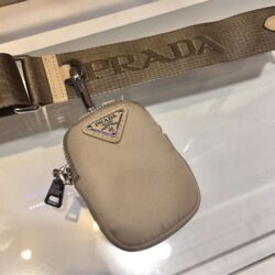 Prada Re-Edition 2005 Nylon replica