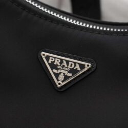 Prada Re-Edition 2005 Nylon replica