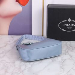 Prada Re-Edition 2000 Nylon replica