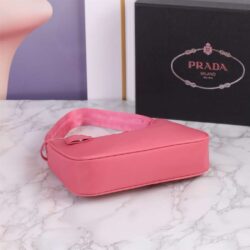 Prada Re-Edition 2000 Nylon replica