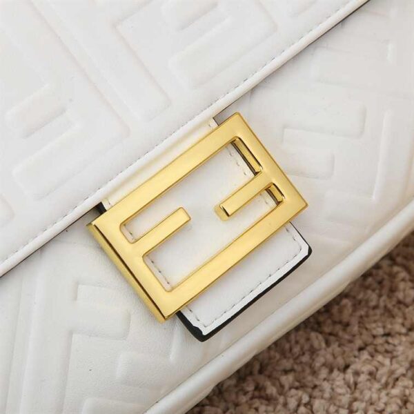 Fendi Baguette replica