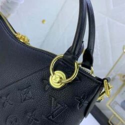 Louis Vuitton V Tote BB replica