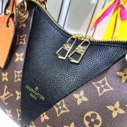 Louis Vuitton V Tote BB replica