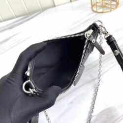 Louis vuitton Easy Pouch on Strap replica