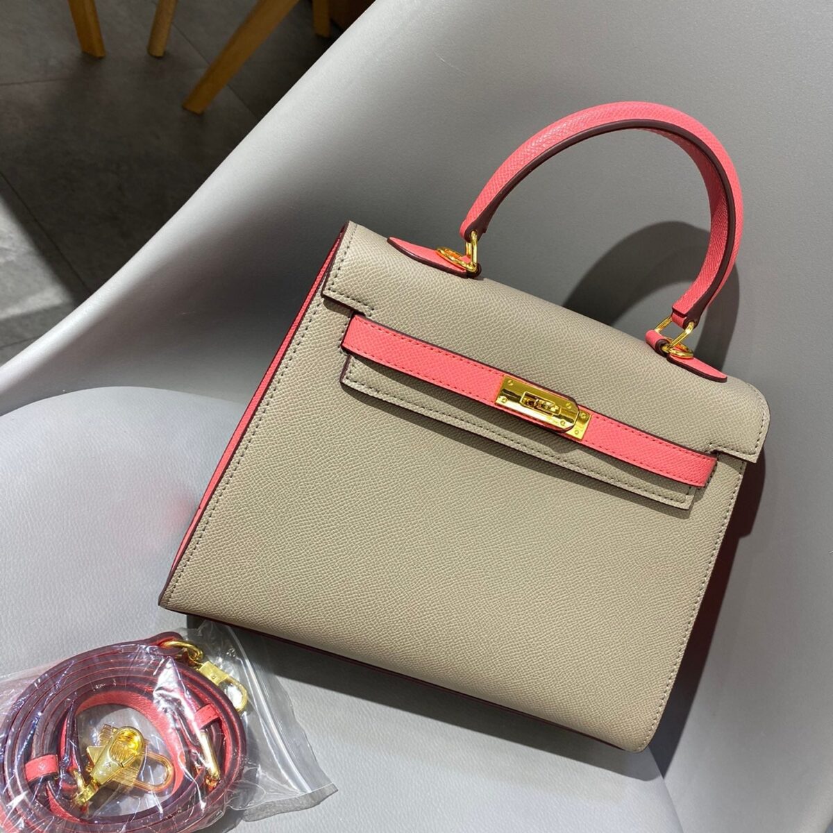 Hermes Kelly Lakis Mini 22 replica