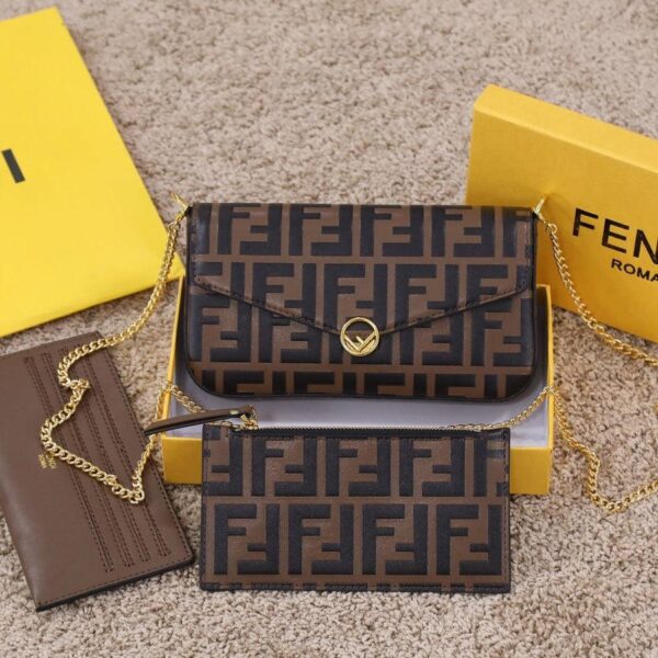 Fendi Wallet On Chain With Pouches replica