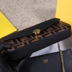 Fendi Wallet On Chain With Pouches replica