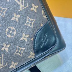 Louis Vuitton DEAN BACKPACK replica