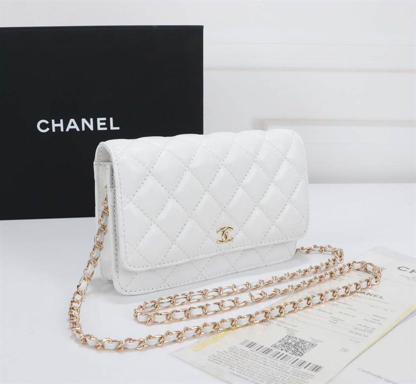 Chanel Wallet On Chain replica