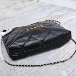 CHANEL 22 HANDBAG replica