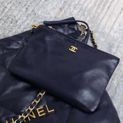 CHANEL 22 SMALL HANDBAG replica