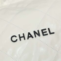 CHANEL 22 HANDBAG replica