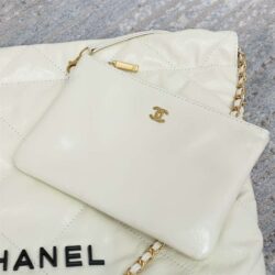 CHANEL 22 HANDBAG replica