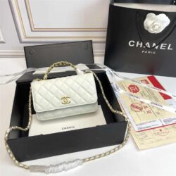 CHANEL Caviar Quilted Pick Me Up Wallet replica