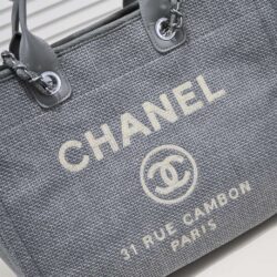 CHANEL Medium Deauville Tote bag replica