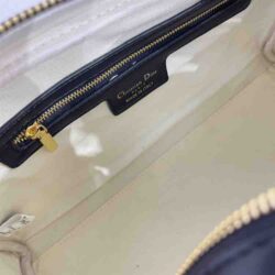 Dior MEDIUM VIBE ZIP BOWLING BAG Macrocannage replica