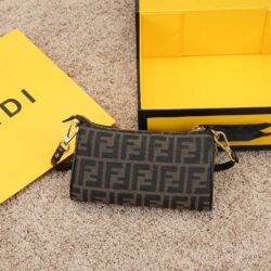 FENDI Zucca Spalmati Pochette Tobacco