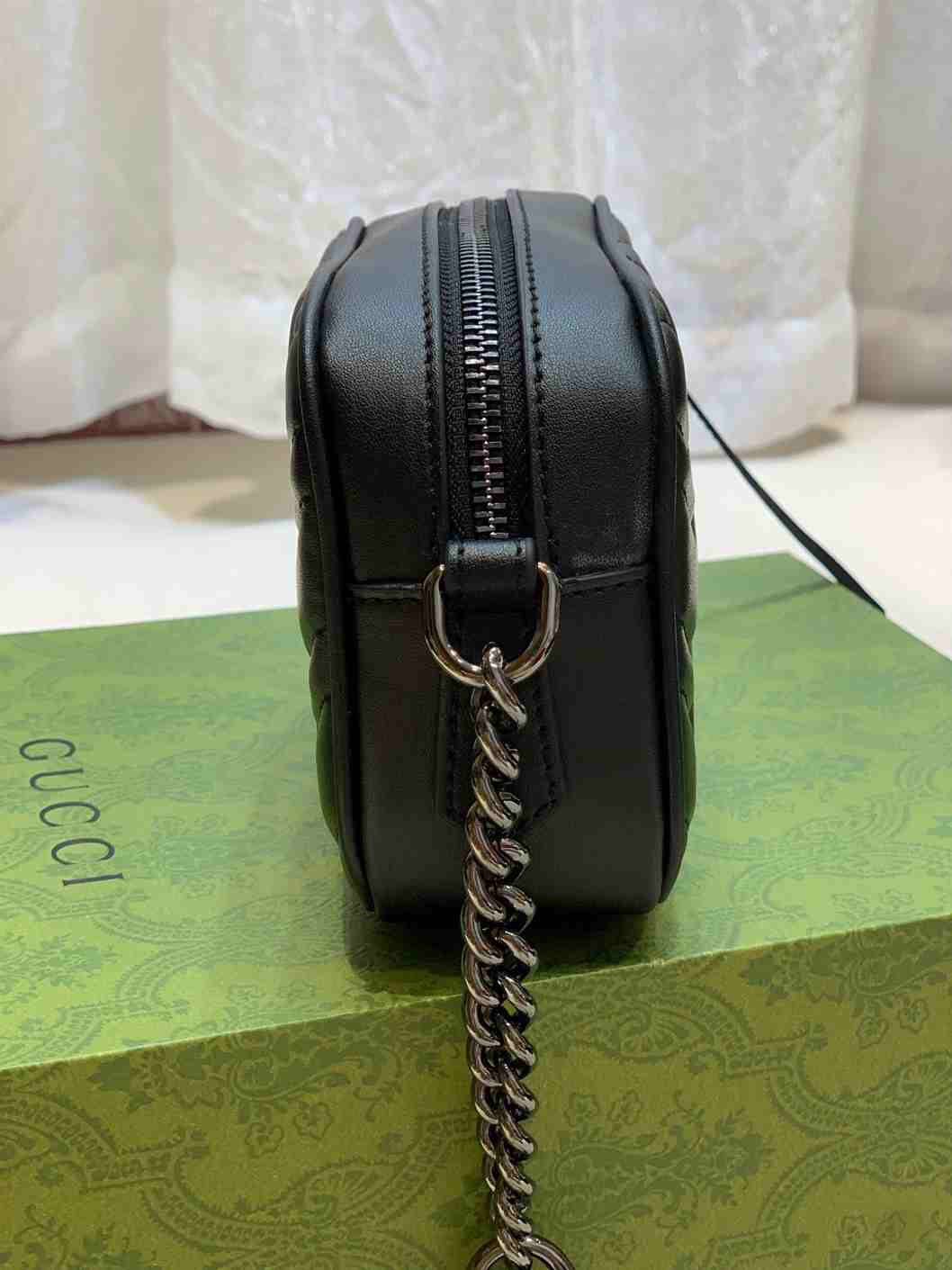 Gucci GG Marmont Matelassé Mini Bag replica