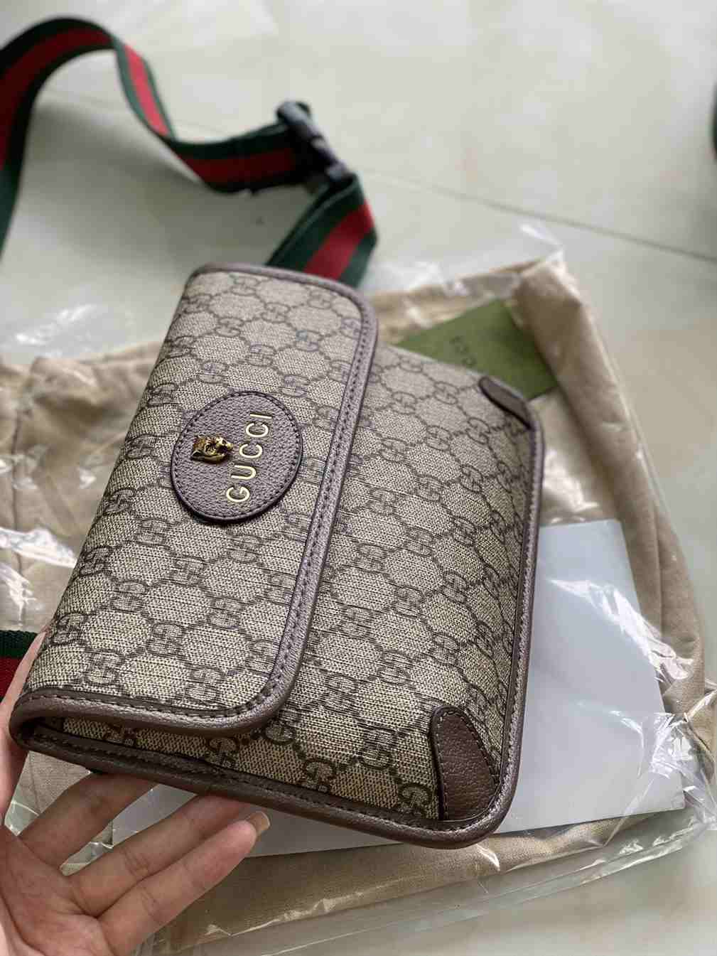 Gucci Neo Vintage GG Supreme Belt Bag replica