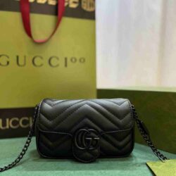 Gucci GG Marmont Matelassé Super Mini Bag replica