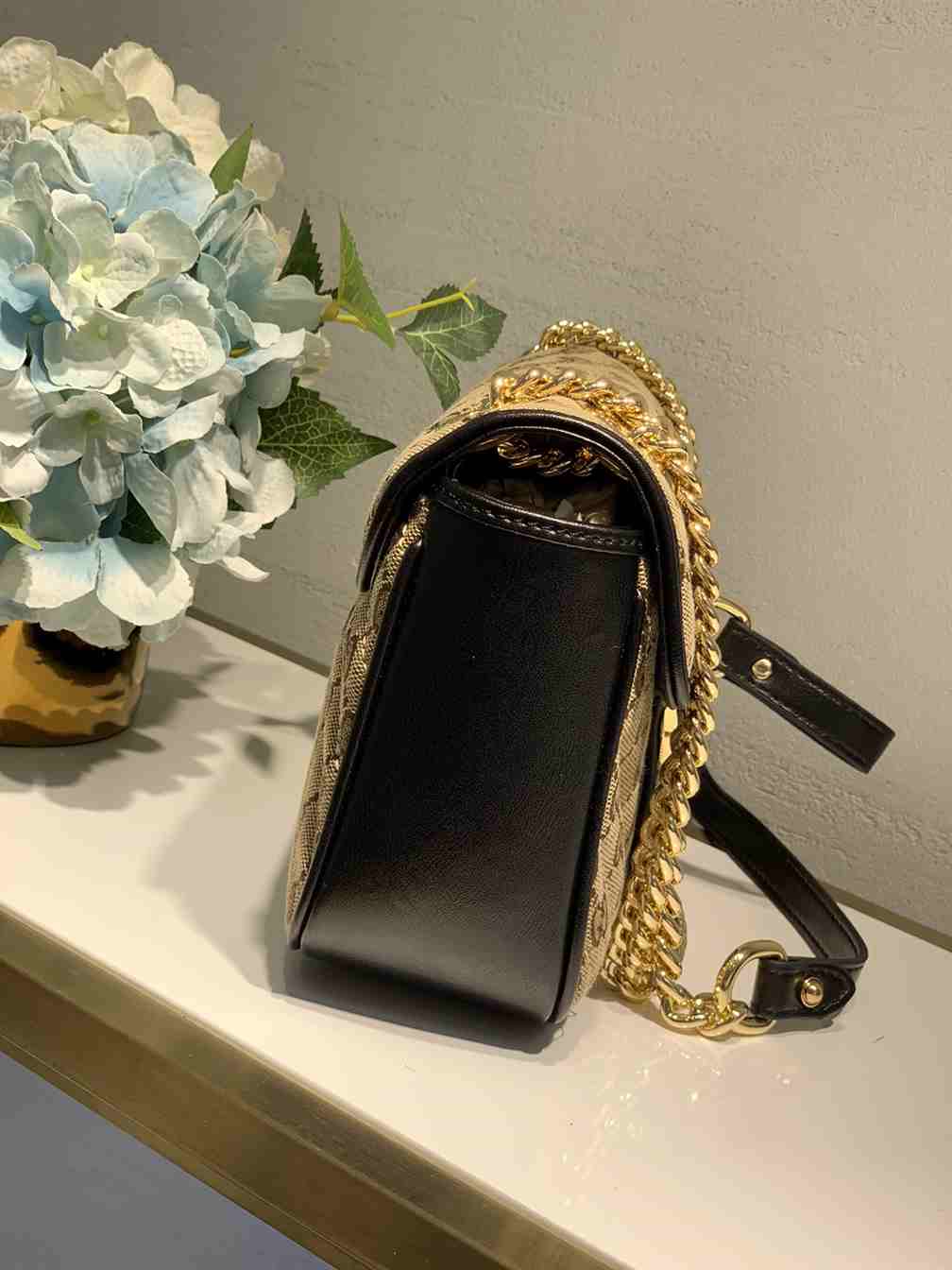 Gucci GG Marmont Small Shoulder Bag replica