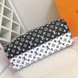 Louis Vuitton ONTHEGO MM replica