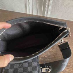 Louis Vuitton GASTON WEARABLE WALLET replica