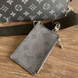 Louis Vuitton GASTON WEARABLE WALLET replica