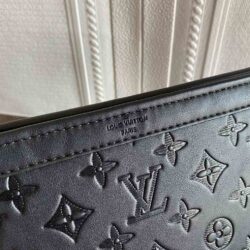 Louis Vuitton GASTON WEARABLE WALLET replica