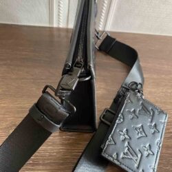 Louis Vuitton GASTON WEARABLE WALLET replica