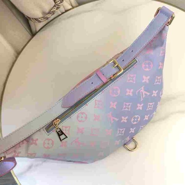 Louis Vuitton DISCOVERY BUMBAG PM replica