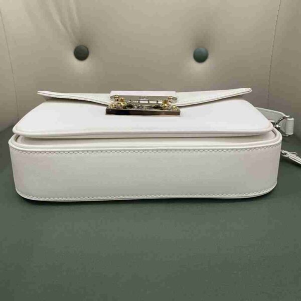 Louis Vuitton SWING replica