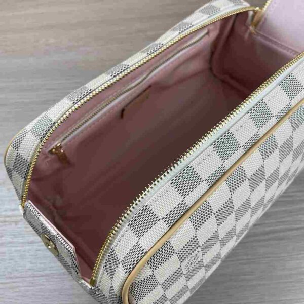 Louis Vuitton DOPP KIT TOILET POUCH replica