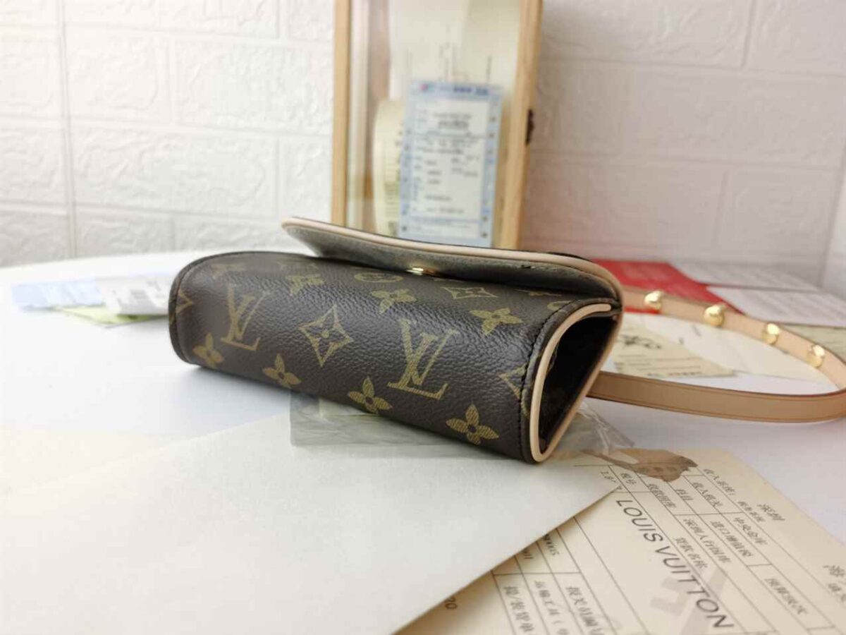 Louis Vuitton POCHETTE FLORENTINE replica