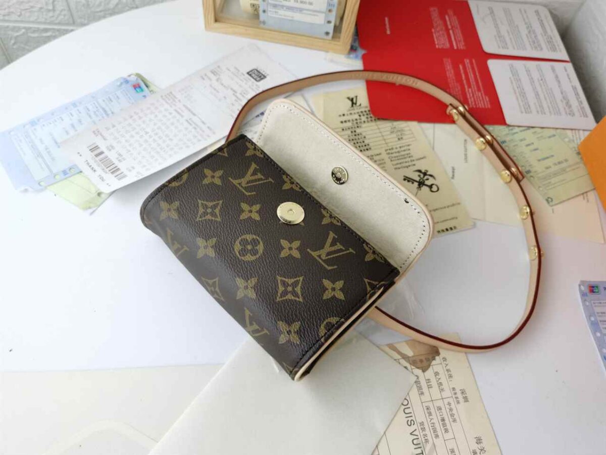 Louis Vuitton POCHETTE FLORENTINE replica