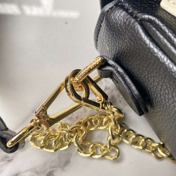 Louis Vuitton LOCKME TENDER replica