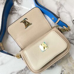 Louis Vuitton LOCKME TENDER replica