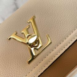 Louis Vuitton LOCKME TENDER replica