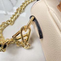 Louis Vuitton LOCKME TENDER replica