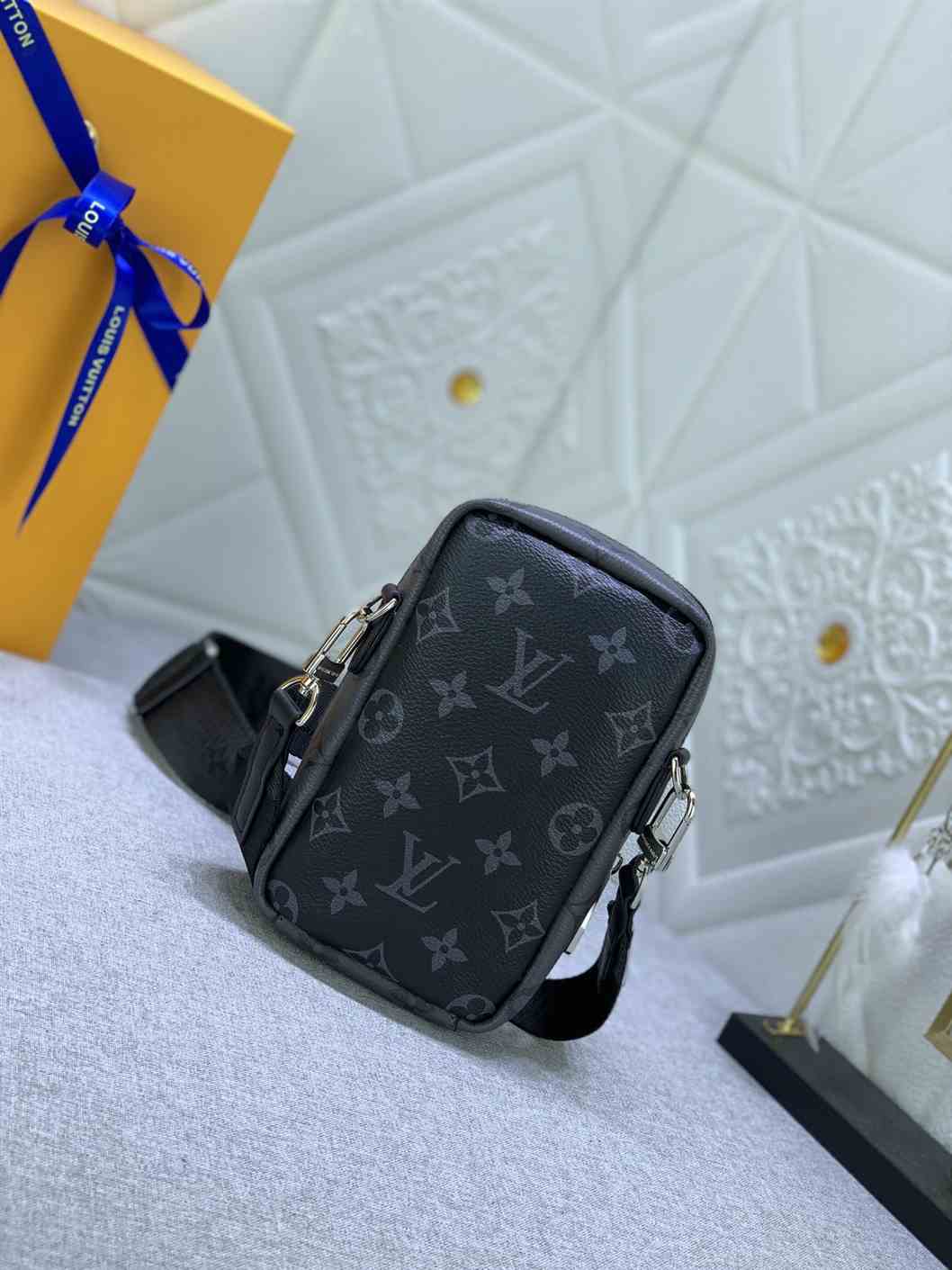 Louis Vuitton DOUBLE PHONE POUCH NM replica