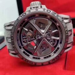 Roger Dubuis EXCALIBUR SPIDER HURACÁN TITANIUM