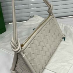 Bottega Veneta Small Intrecciato Strapped Pouch Bag replica