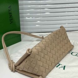 Bottega Veneta Small Intrecciato Strapped Pouch Bag replica