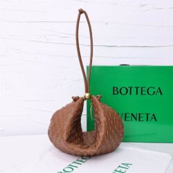 Bottega Veneta Large Turn Pouch replica