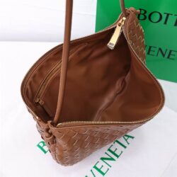 Bottega Veneta Large Turn Pouch replica