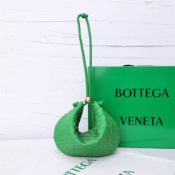 Bottega Veneta Large Turn Pouch replica