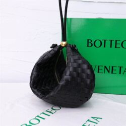 Bottega Veneta Large Turn Pouch replica